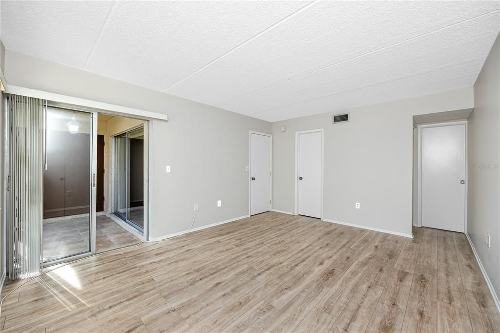 В аренду: $1,795 (2 спален, 2 ванн, 1054 Квадратных фут)