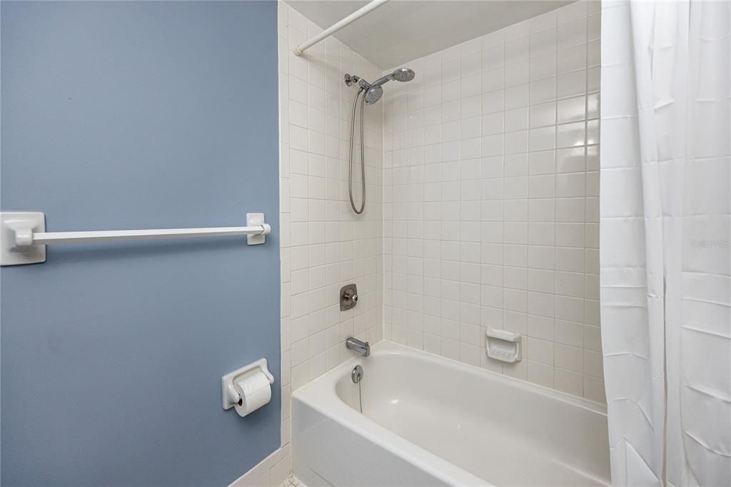 В аренду: $1,795 (2 спален, 2 ванн, 1054 Квадратных фут)