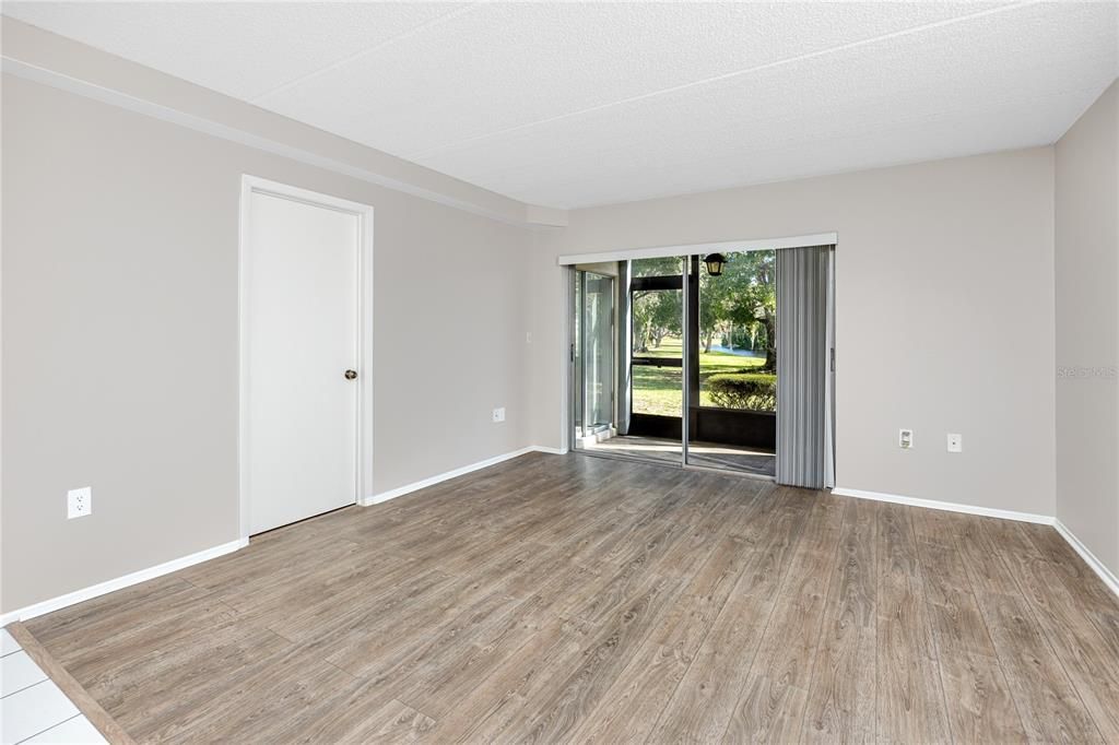 В аренду: $1,795 (2 спален, 2 ванн, 1054 Квадратных фут)