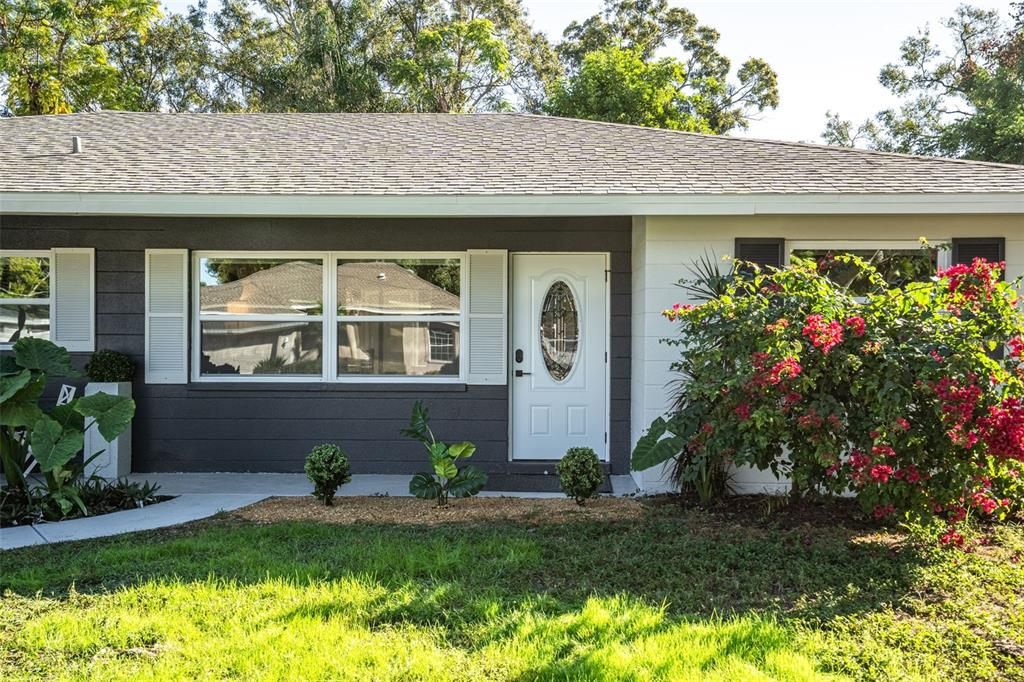 待售: $375,000 (3 贝兹, 2 浴室, 1037 平方英尺)