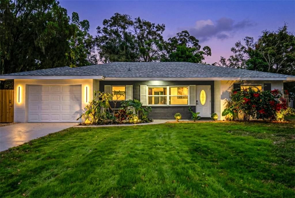 待售: $375,000 (3 贝兹, 2 浴室, 1037 平方英尺)