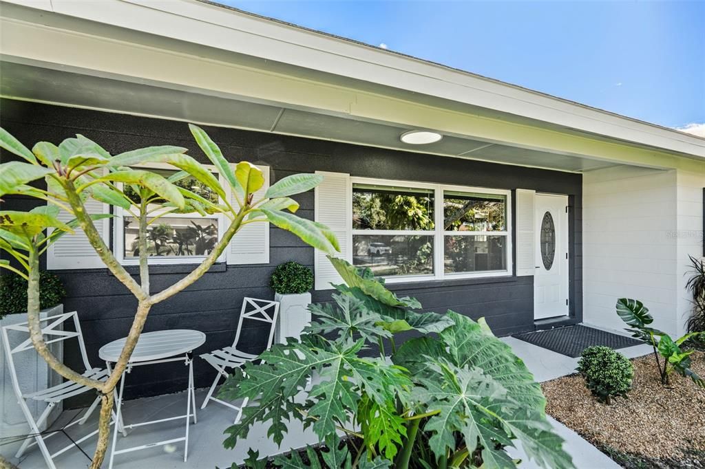 待售: $375,000 (3 贝兹, 2 浴室, 1037 平方英尺)