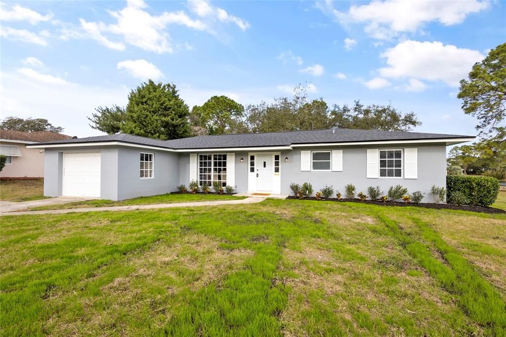 En Venta: $389,000 (4 camas, 2 baños, 1750 Pies cuadrados)