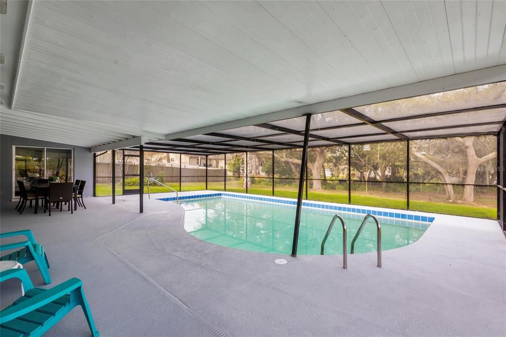 En Venta: $389,000 (4 camas, 2 baños, 1750 Pies cuadrados)