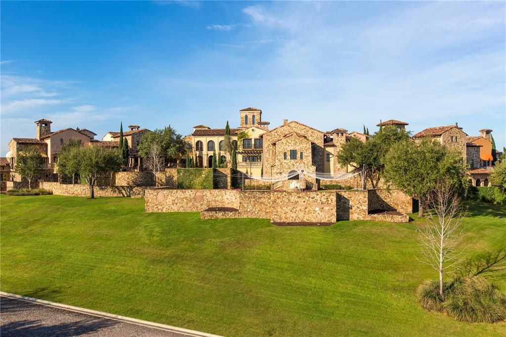 En Venta: $2,760,840 (5 camas, 5 baños, 4332 Pies cuadrados)