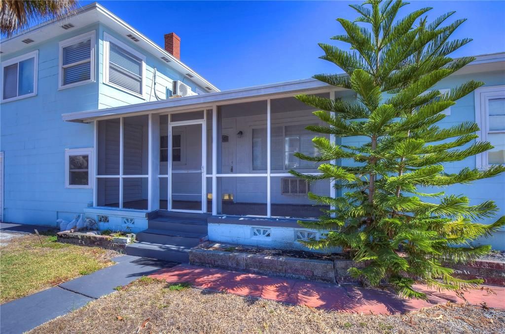 For Rent: $1,500 (0 beds, 1 baths, 430 Square Feet)