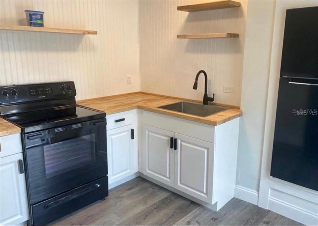 For Rent: $1,800 (1 beds, 1 baths, 675 Square Feet)