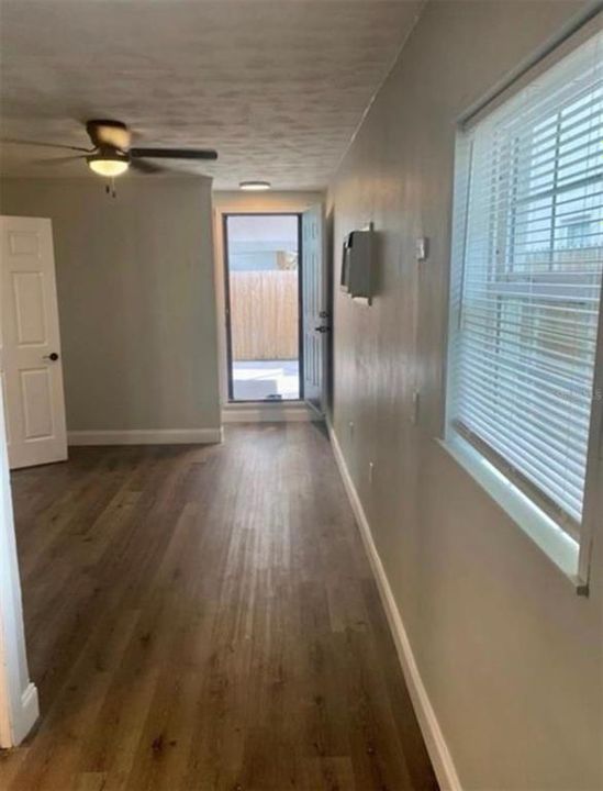 For Rent: $1,800 (1 beds, 1 baths, 675 Square Feet)