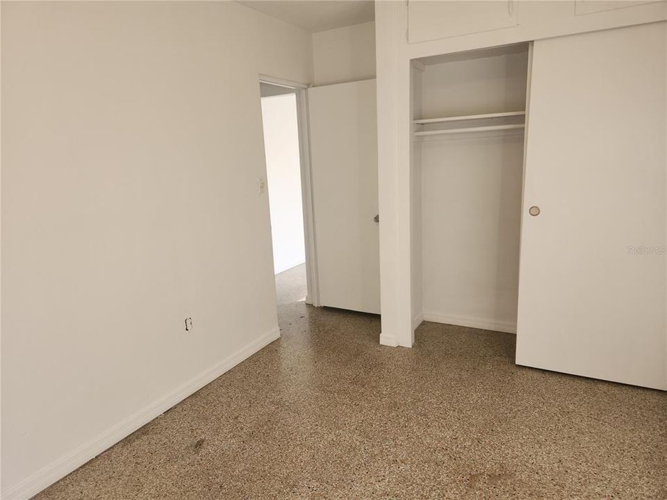 For Rent: $1,800 (2 beds, 1 baths, 1038 Square Feet)