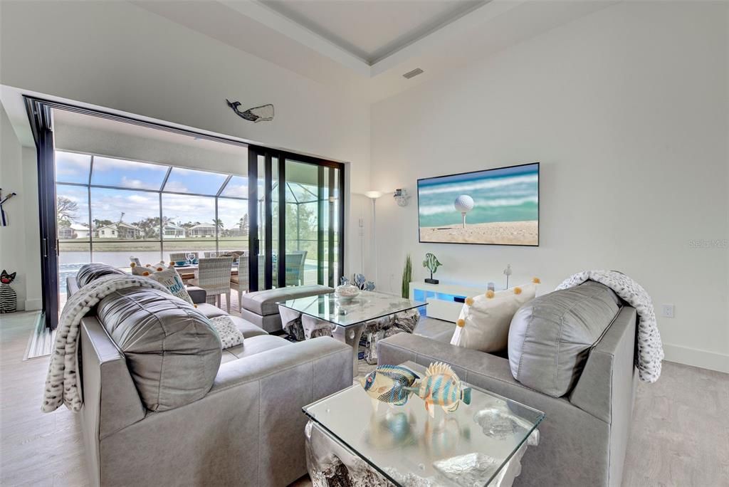 Под контрактом: $875,000 (4 спален, 3 ванн, 2143 Квадратных фут)