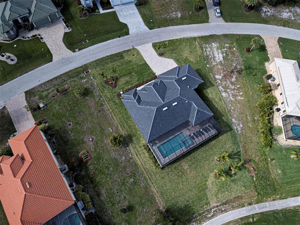 Под контрактом: $875,000 (4 спален, 3 ванн, 2143 Квадратных фут)