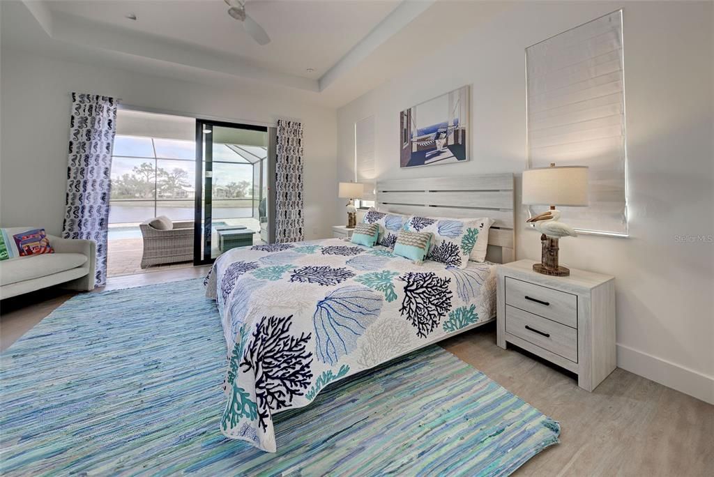 Под контрактом: $875,000 (4 спален, 3 ванн, 2143 Квадратных фут)