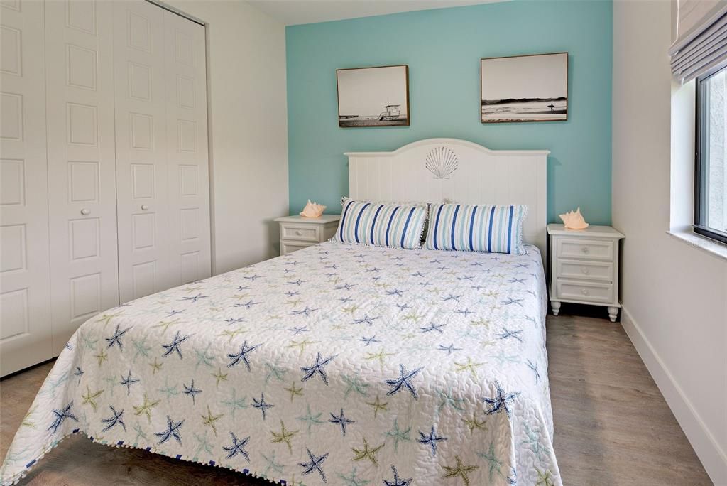 Под контрактом: $875,000 (4 спален, 3 ванн, 2143 Квадратных фут)