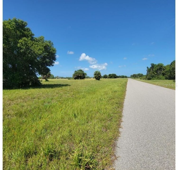 待售: $99,000 (0.61 acres)