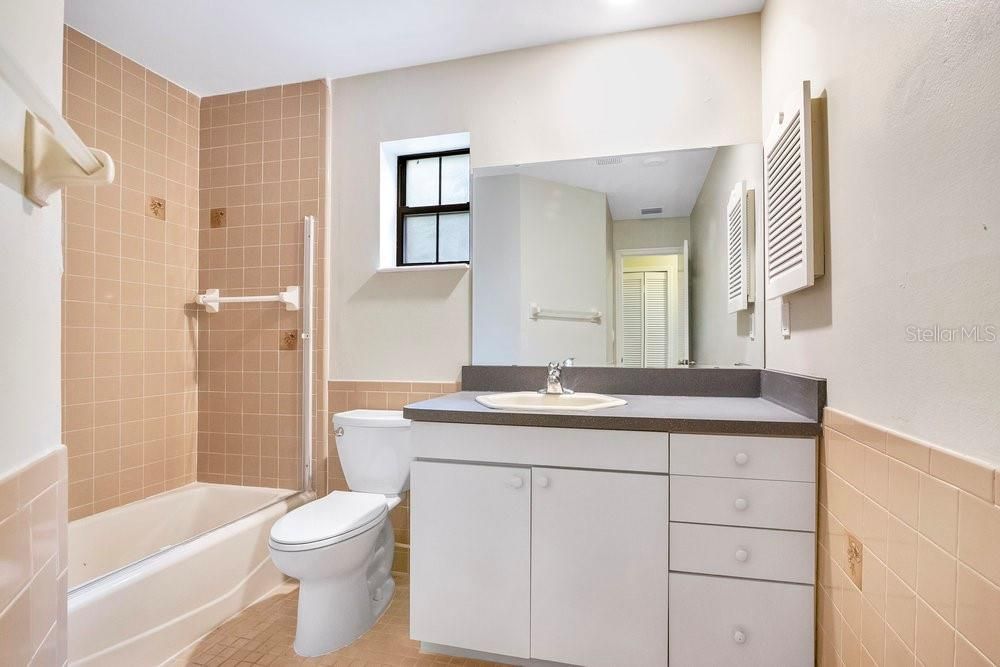 待售: $469,000 (3 贝兹, 2 浴室, 1986 平方英尺)