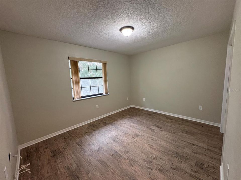 For Sale: $469,000 (3 beds, 2 baths, 1986 Square Feet)