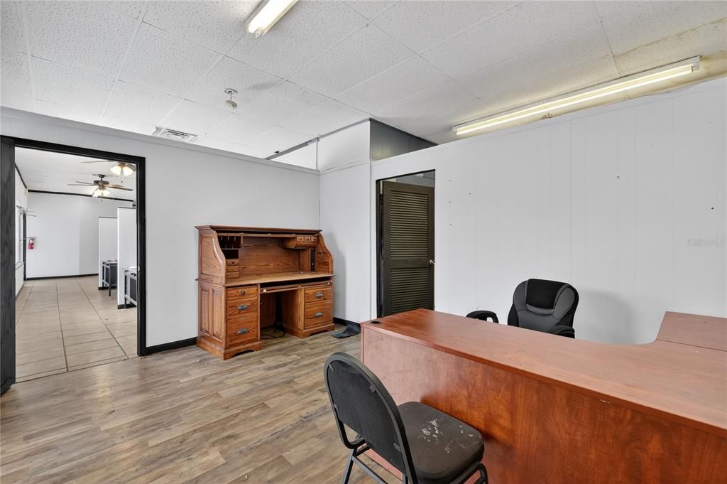 En Venta: $999,000 (0 camas, 0 baños, 2560 Pies cuadrados)