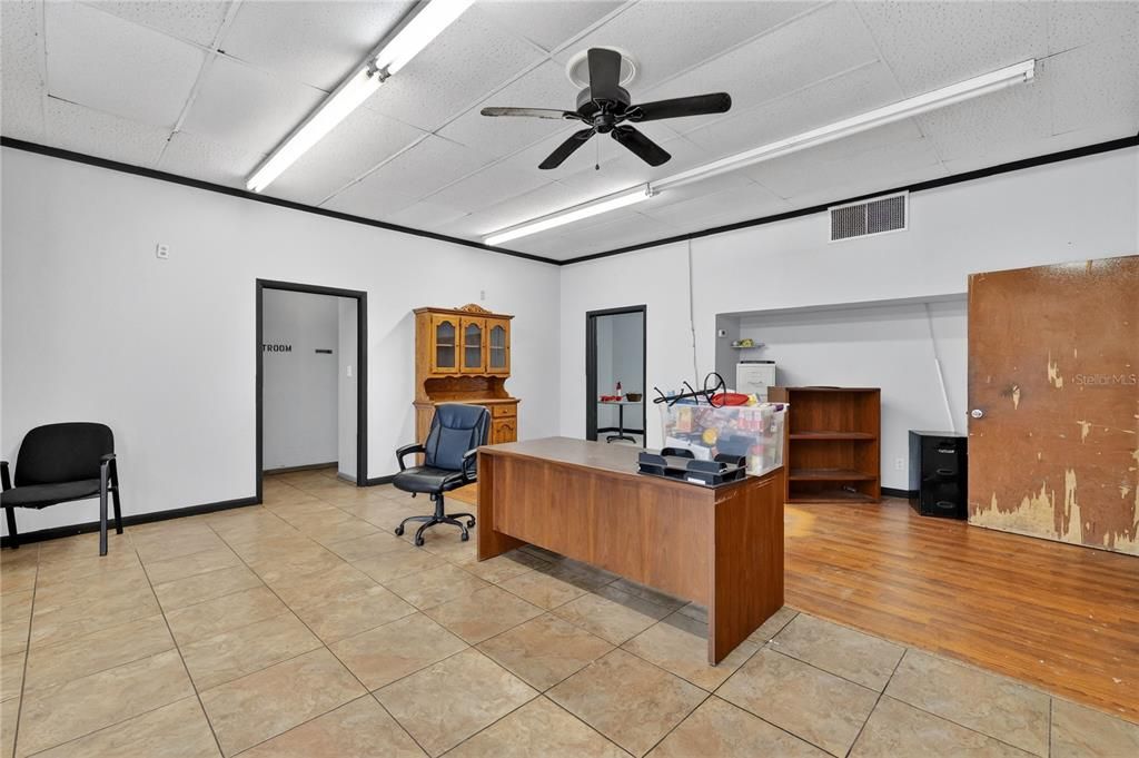 En Venta: $999,000 (0 camas, 0 baños, 2560 Pies cuadrados)