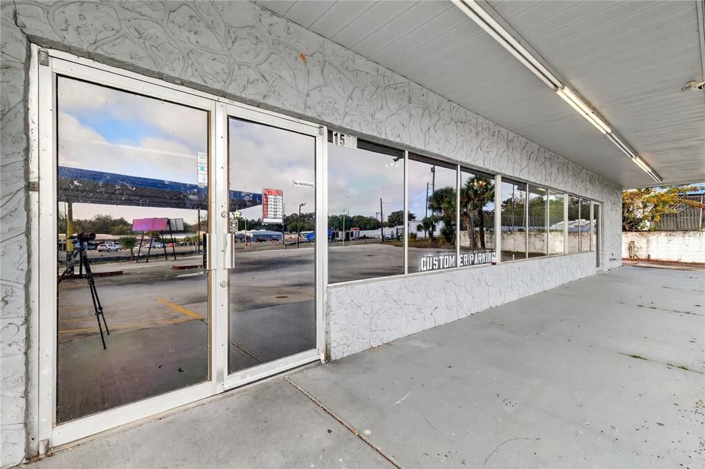 En Venta: $999,000 (0 camas, 0 baños, 2560 Pies cuadrados)