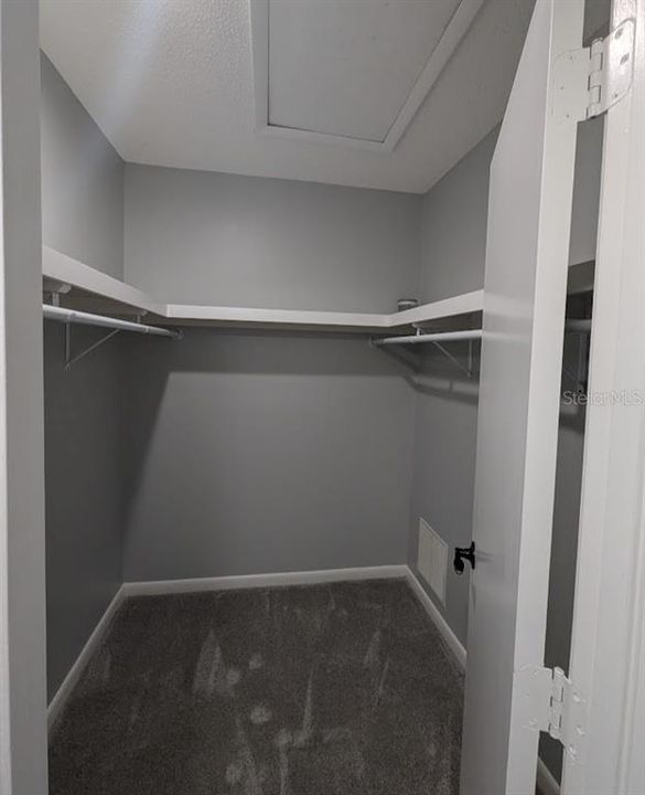 For Rent: $1,950 (2 beds, 2 baths, 1040 Square Feet)