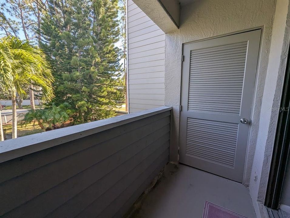 For Rent: $1,950 (2 beds, 2 baths, 1040 Square Feet)