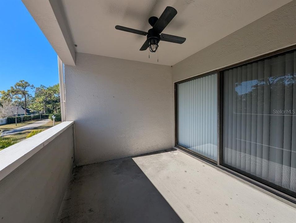 For Rent: $1,950 (2 beds, 2 baths, 1040 Square Feet)