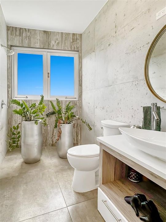 For Sale: $985,000 (4 beds, 5 baths, 3976 Square Feet)