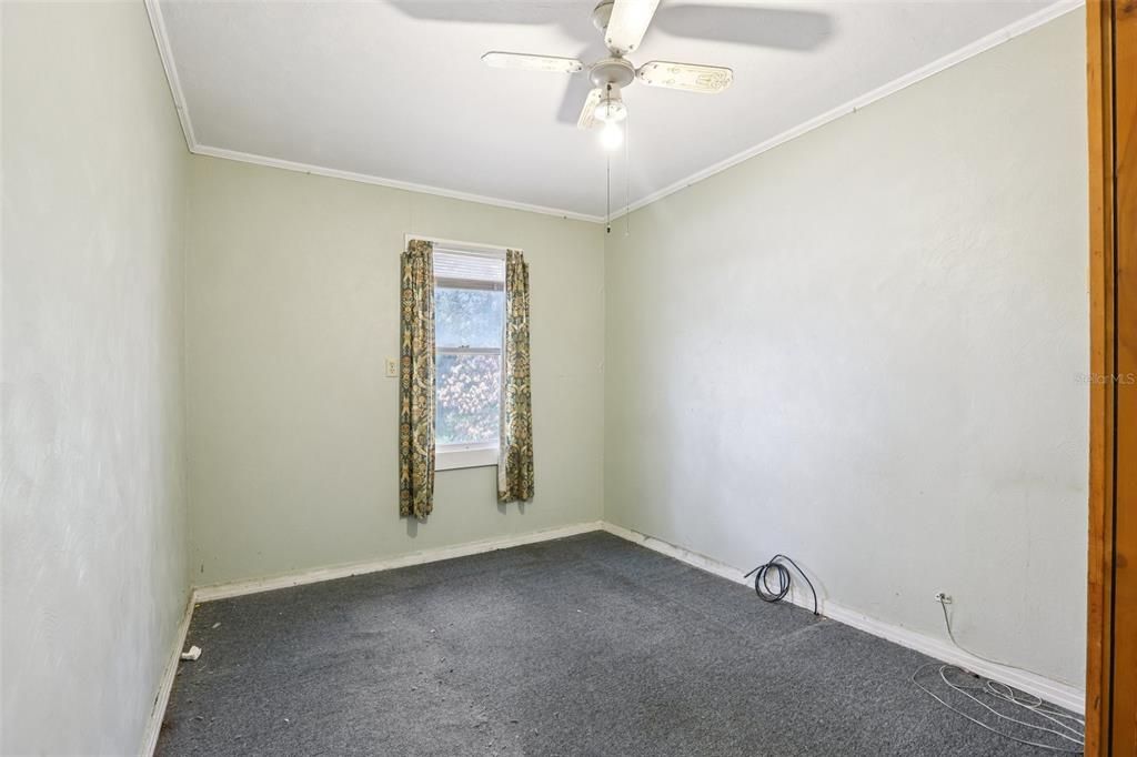 En Venta: $235,000 (4 camas, 2 baños, 1560 Pies cuadrados)