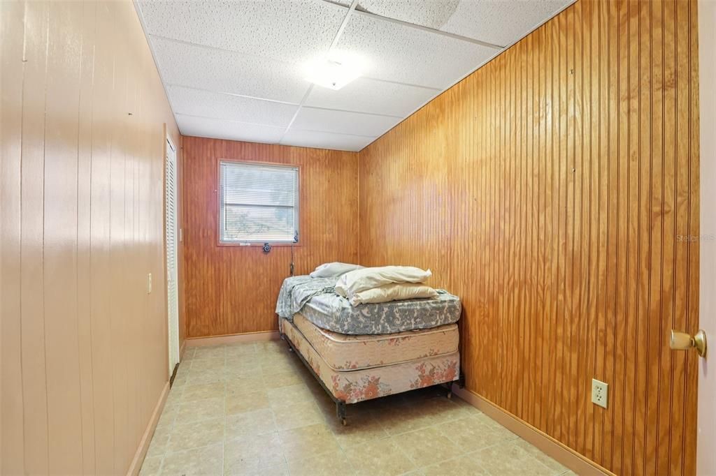 En Venta: $235,000 (4 camas, 2 baños, 1560 Pies cuadrados)