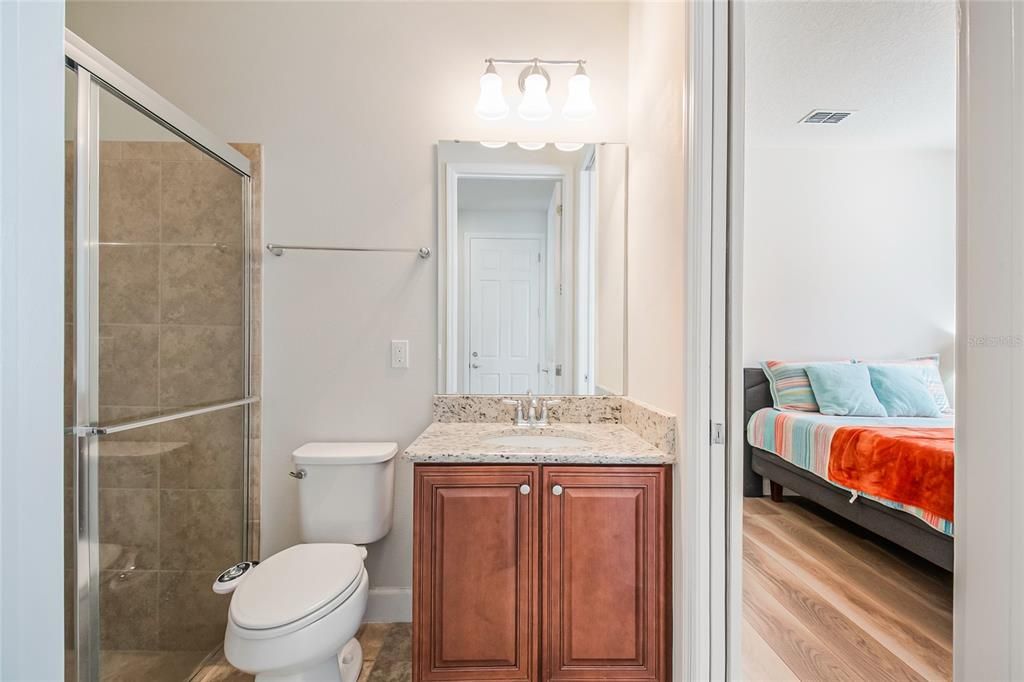 待售: $980,000 (5 贝兹, 4 浴室, 4093 平方英尺)