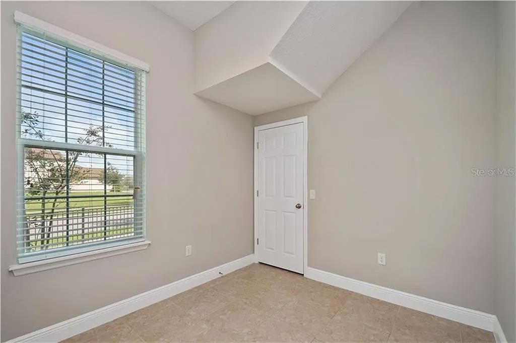 En Renta: $3,600 (4 camas, 3 baños, 2931 Pies cuadrados)