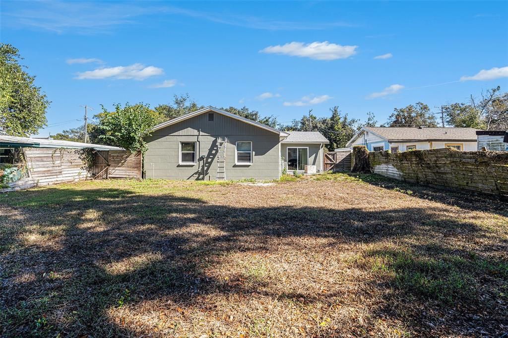 For Sale: $375,000 (3 beds, 2 baths, 1405 Square Feet)