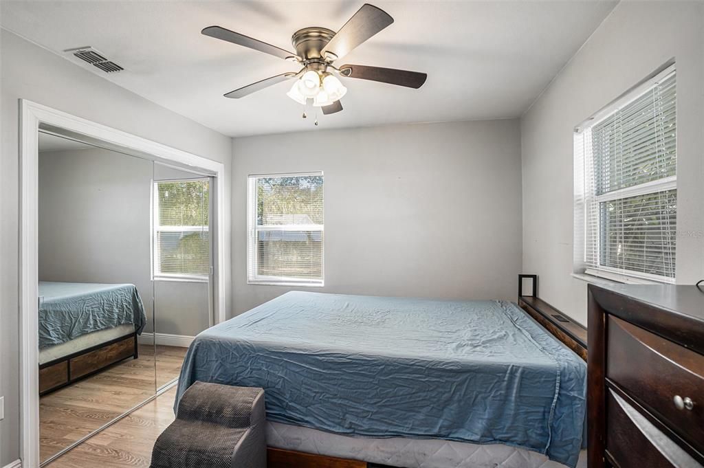 For Sale: $375,000 (3 beds, 2 baths, 1405 Square Feet)