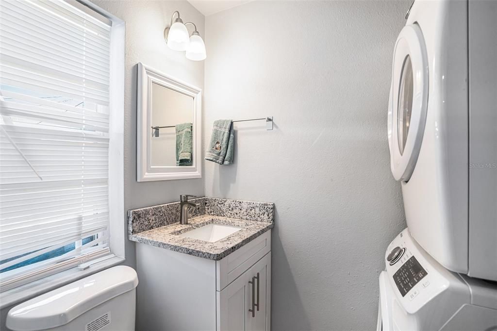 For Sale: $375,000 (3 beds, 2 baths, 1405 Square Feet)