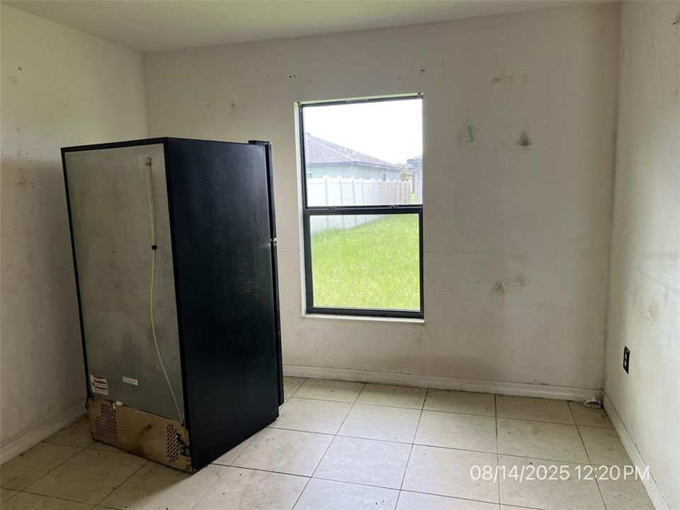 For Sale: $234,900 (3 beds, 2 baths, 1404 Square Feet)