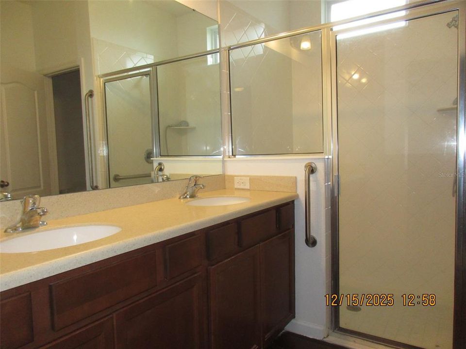 En Renta: $2,650 (4 camas, 2 baños, 2121 Pies cuadrados)