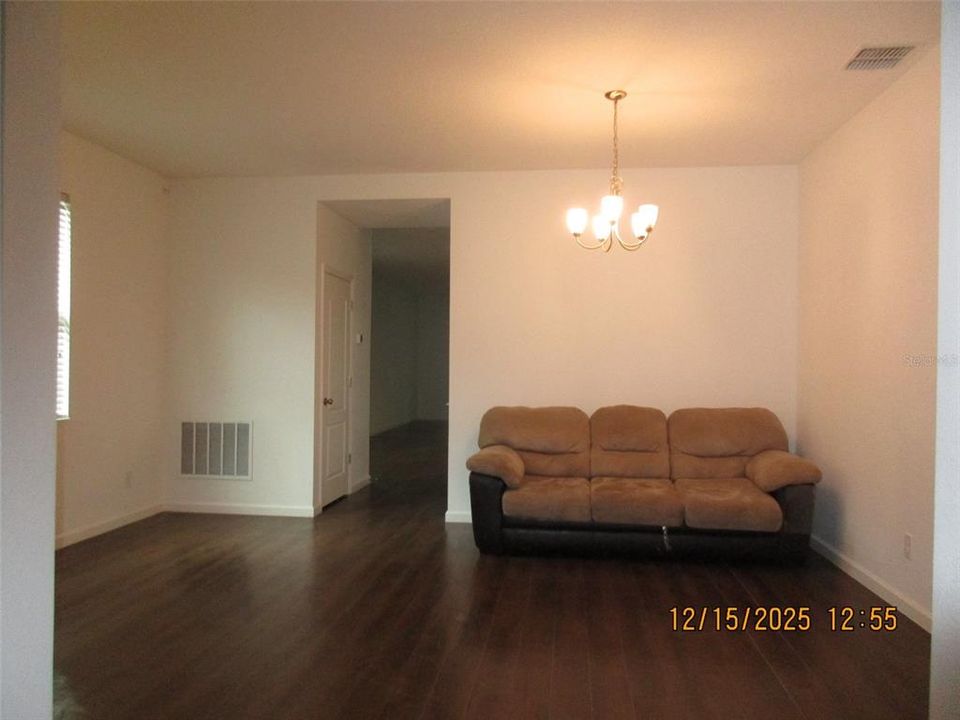 En Renta: $2,650 (4 camas, 2 baños, 2121 Pies cuadrados)