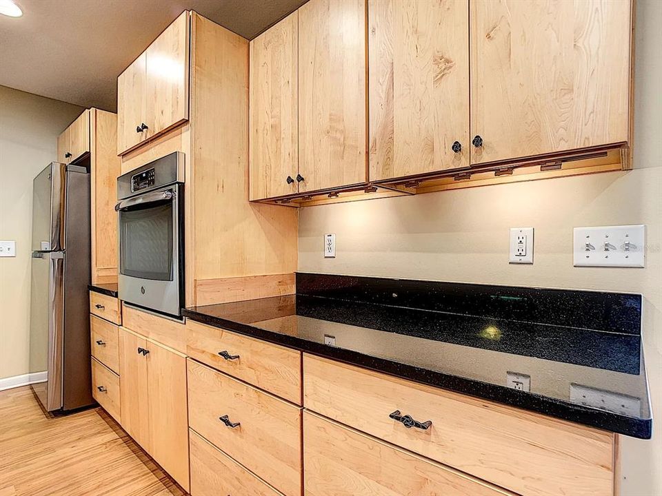 En Venta: $540,000 (4 camas, 2 baños, 2289 Pies cuadrados)