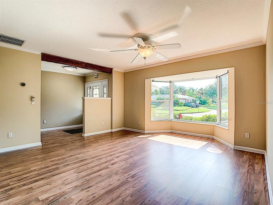 En Venta: $540,000 (4 camas, 2 baños, 2289 Pies cuadrados)