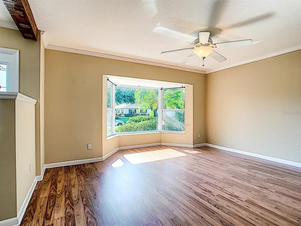 En Venta: $540,000 (4 camas, 2 baños, 2289 Pies cuadrados)