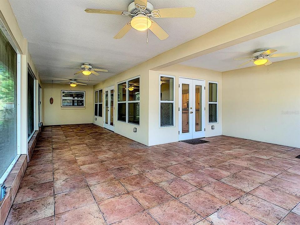 En Venta: $540,000 (4 camas, 2 baños, 2289 Pies cuadrados)