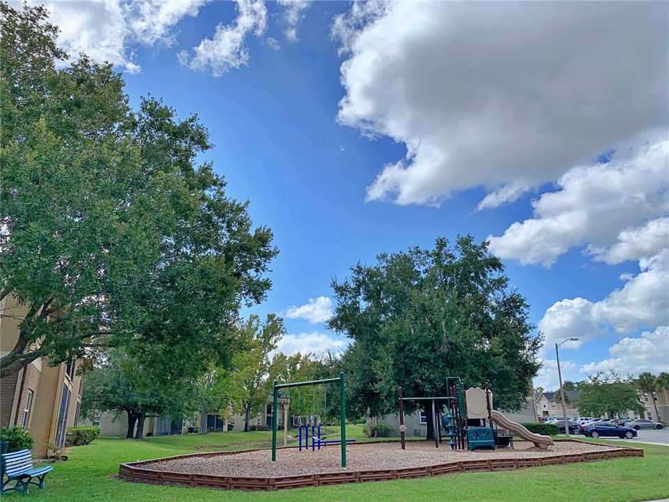 For Rent: $1,580 (2 beds, 2 baths, 905 Square Feet)