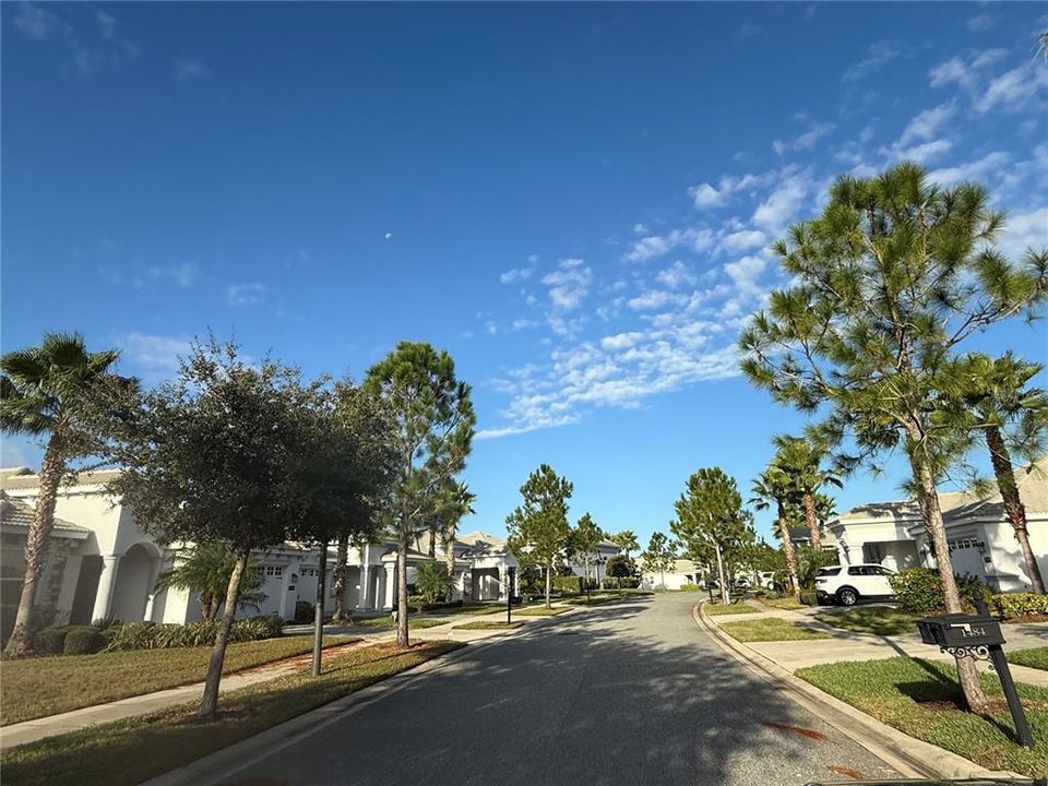 For Sale: $451,000 (4 beds, 2 baths, 2269 Square Feet)