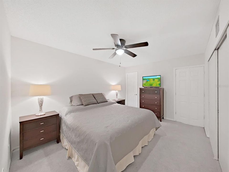 For Sale: $158,500 (2 beds, 2 baths, 1080 Square Feet)