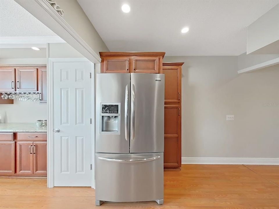 For Sale: $158,500 (2 beds, 2 baths, 1080 Square Feet)