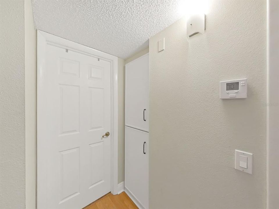 For Sale: $158,500 (2 beds, 2 baths, 1080 Square Feet)