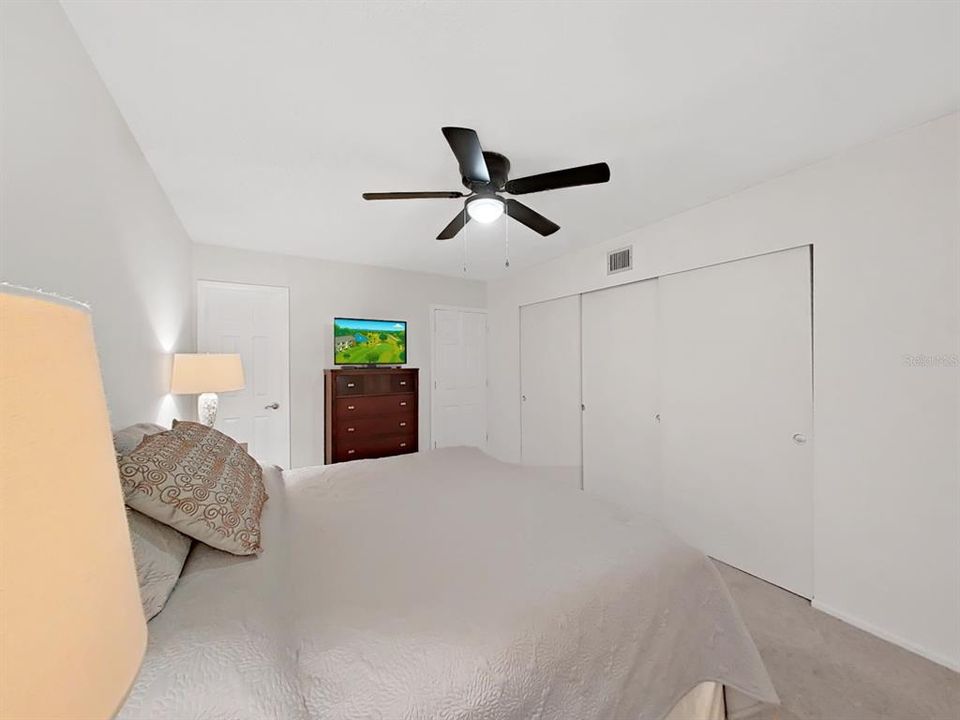 For Sale: $158,500 (2 beds, 2 baths, 1080 Square Feet)