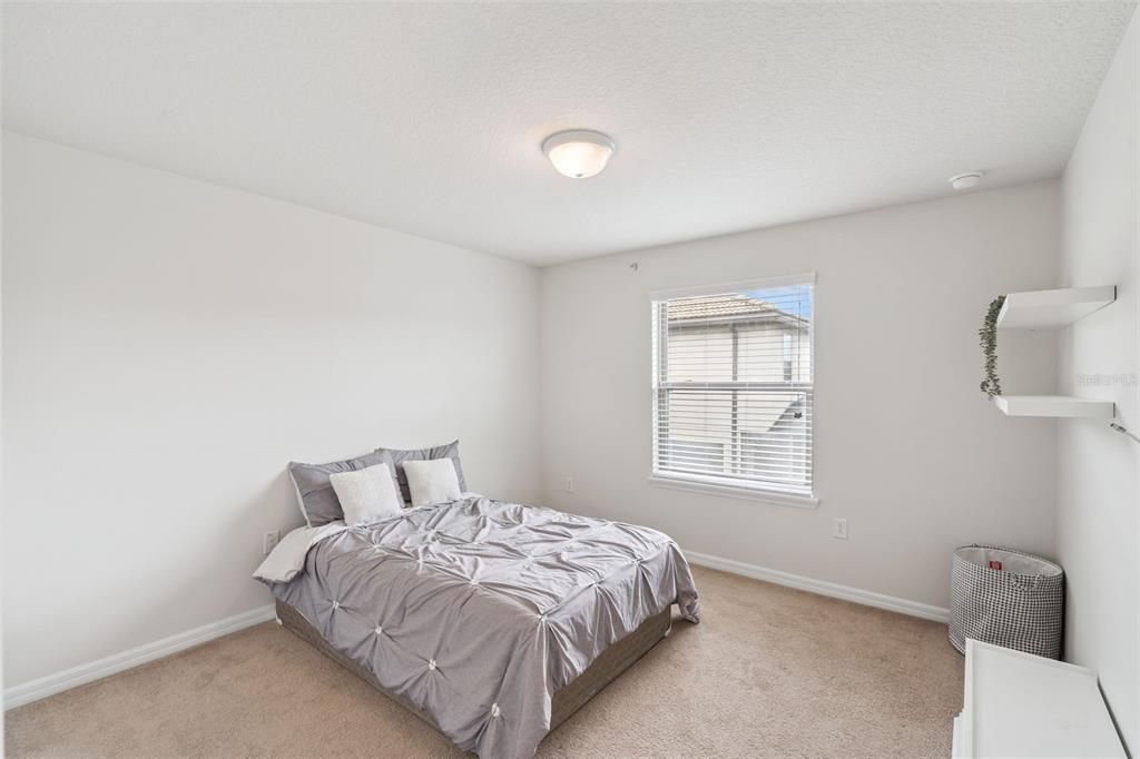 待售: $510,000 (6 贝兹, 4 浴室, 3142 平方英尺)