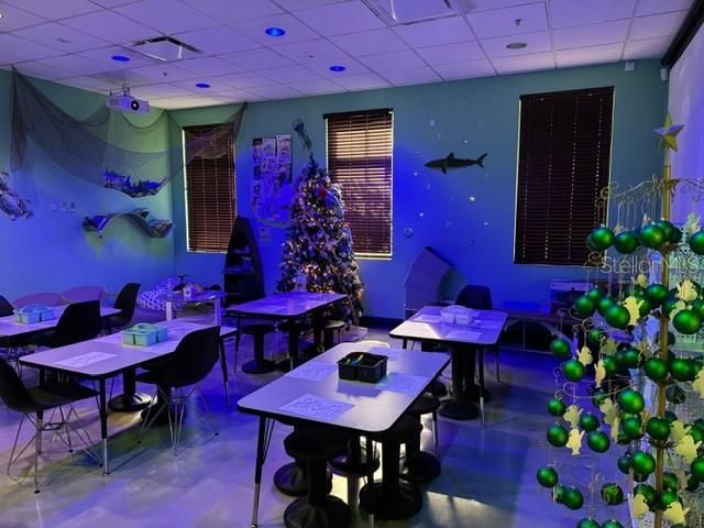 待售: $510,000 (6 贝兹, 4 浴室, 3142 平方英尺)