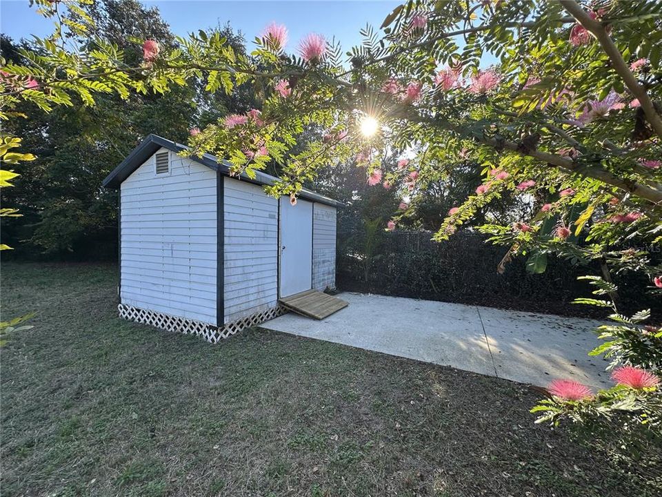 待售: $219,900 (2 贝兹, 1 浴室, 960 平方英尺)